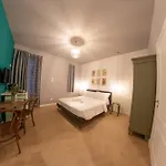 Sophia Boutique 4*