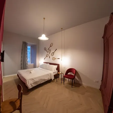 Sophia Boutique מלון דירות 4*